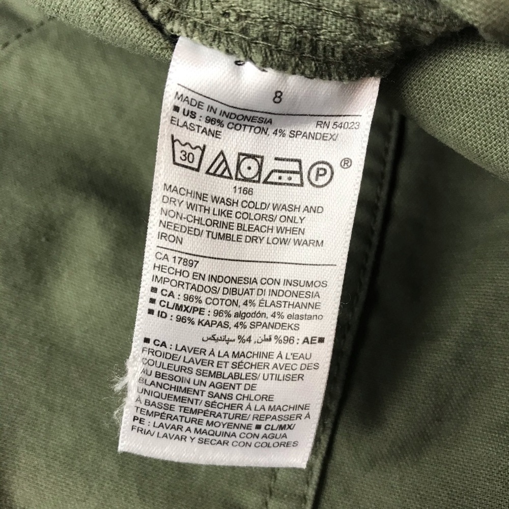 Old Navy Green Cargo Shorts women’s size 8 - Picture 7 of 8